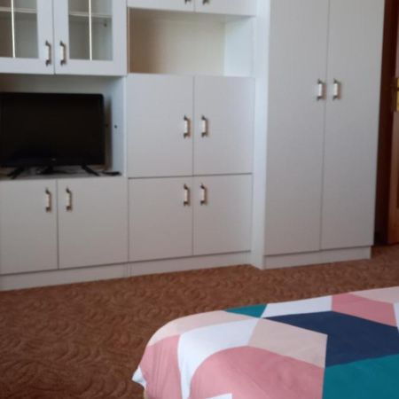 דירות שיופוק Patrik Apartman מראה חיצוני תמונה